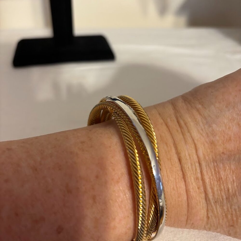 Beautiful Gold and Silver Interwind Bracelet for any occasion - Picture 16 of 16
